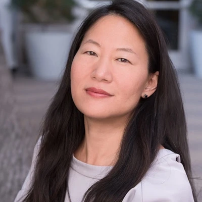 Julie Tsai photograph